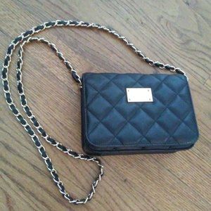 St. John Womens quilted handbag